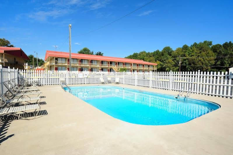 Econo Lodge Petersburg - Fort Lee Exterior photo